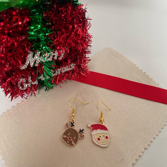 Christmas Earrings - Picture 4 of 4